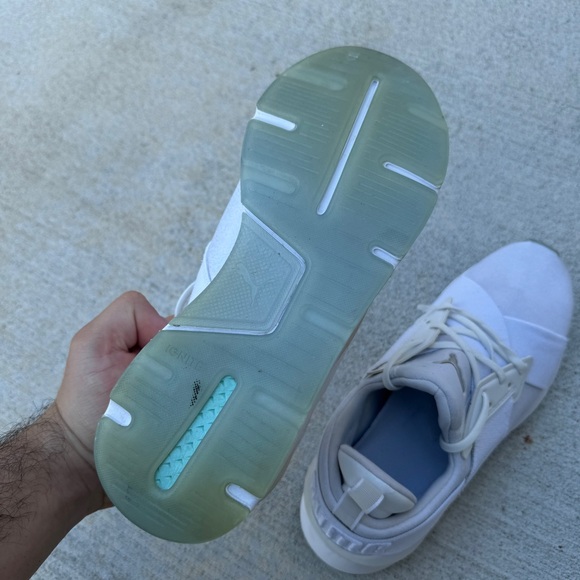 Womens White Puma Shoes - Picture 9 of 10